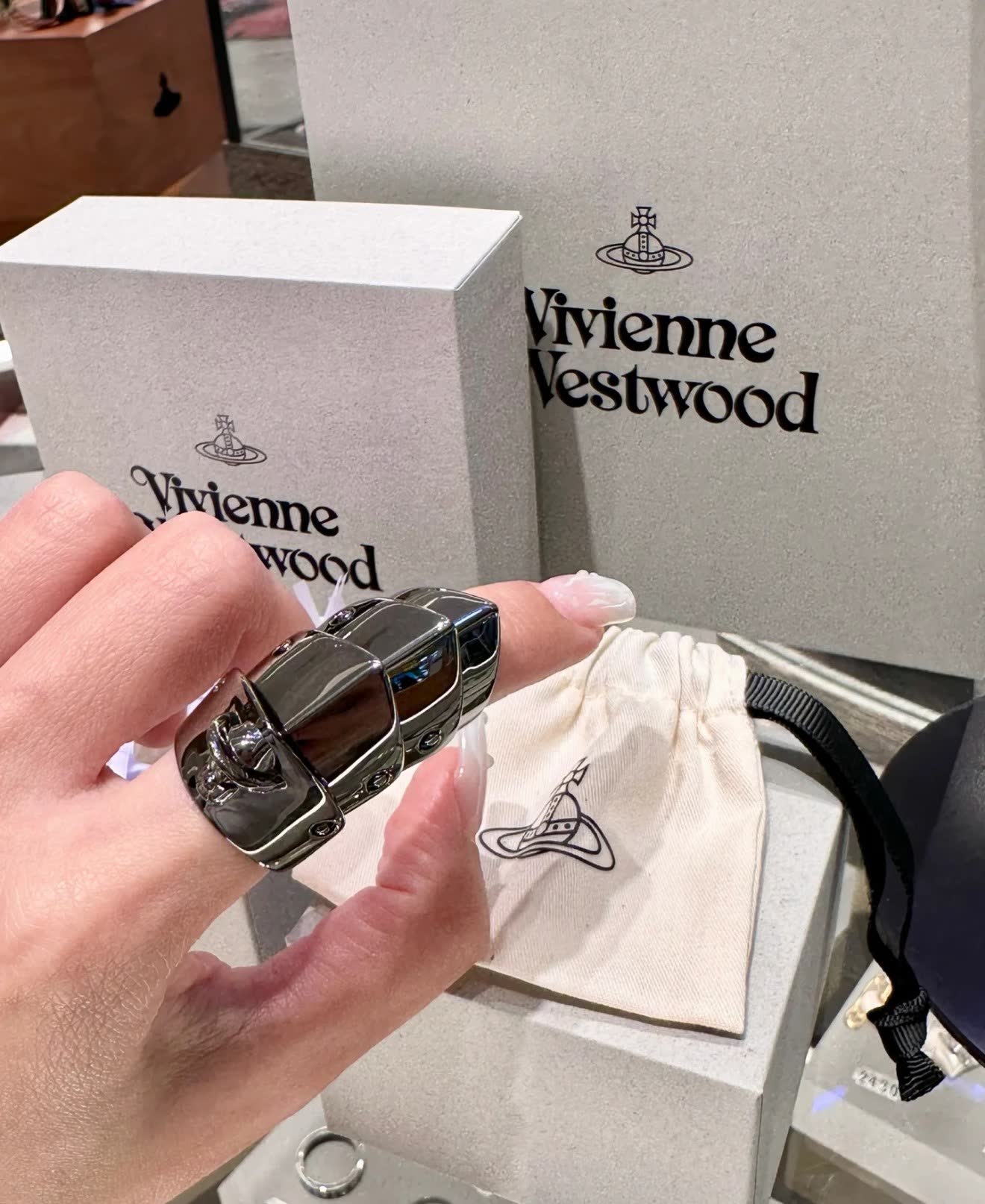 Vivienne Westwood Ring